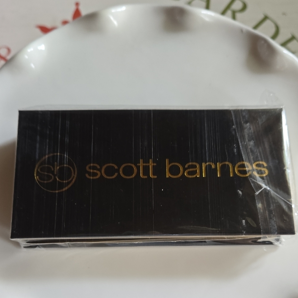 Scott Barnes Madison Eye Lashes